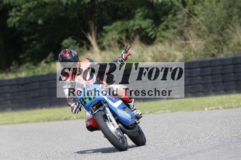 /Archiv-2025/42 07.08.2025 Peter Studer Girls Day ADR/Gruppe pink/247